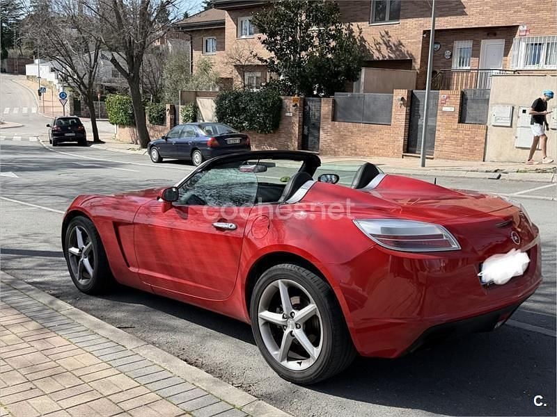Usado Opel GT 264 CV (194 kW) 2007 Rojo Descapotable