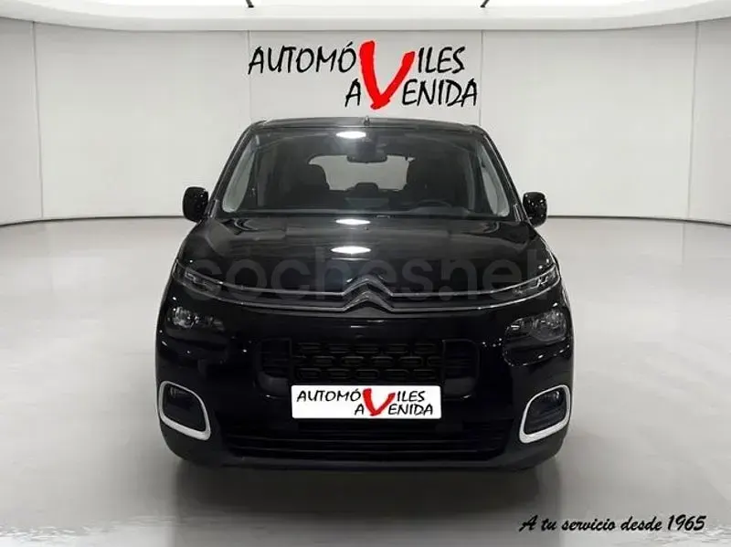 Usado Citroën Berlingo Feel 102 CV (75 kW) 2023 Negro Monovolumen