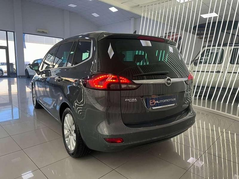 Usado Opel Zafira Eco 131 CV (96 kW) 2015 Gris Monovolumen