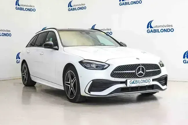 Usado Mercedes C300e 313 CV (230 kW) 2022 Blanco Familiar