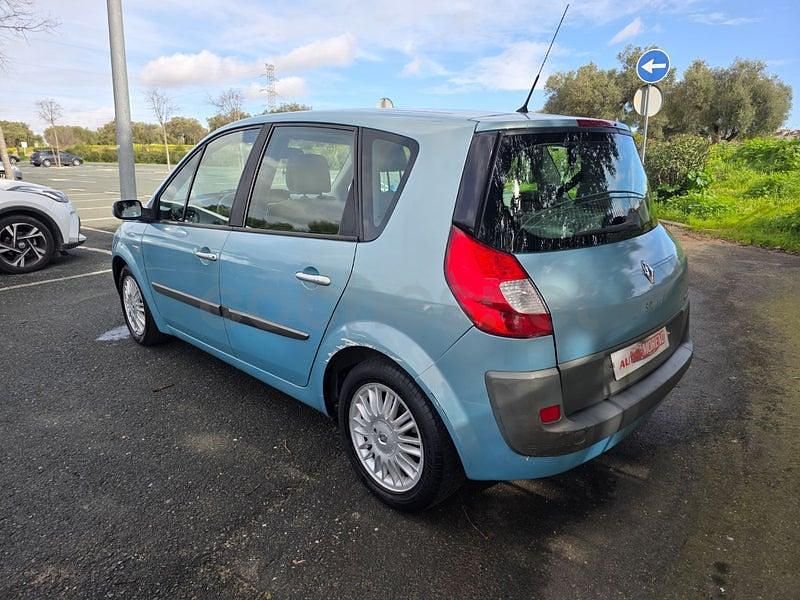Usado Renault Scénic II Dynamique 110 CV (80 kW) 2008 Azul Monovolumen