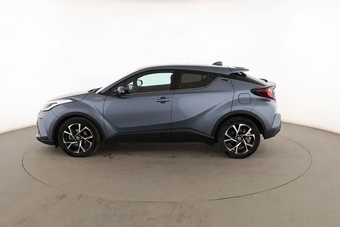 Usado Toyota C-HR Advance 122 CV (89 kW) 2022 Gris SUV