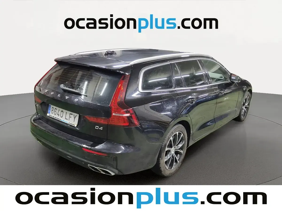 Occasion Volvo V60 Momentum 190 PK (139 kW) 2018 Zwart Stationwagen