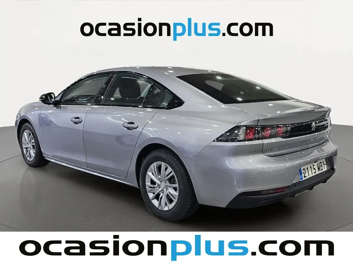 Usado Peugeot 508 Active 131 CV (96 kW) 2022 Gris Berlina
