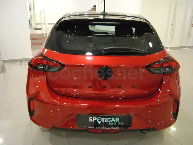 Usado Opel Corsa 100 CV (73 kW) 2025 Rojo Utilitario