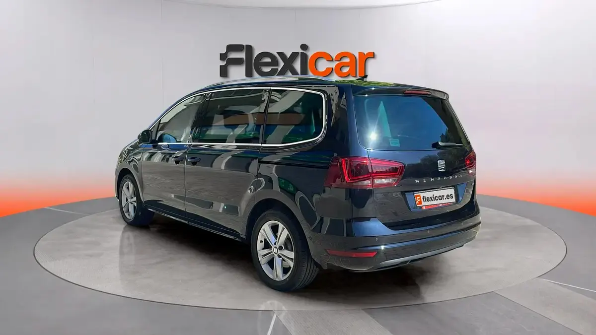 Usado Seat Alhambra 184 CV (135 kW) 2018 Negro Monovolumen