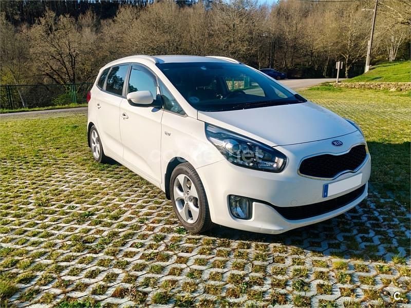 Usado Kia Carens 135 CV (99 kW) 2014 Blanco Monovolumen