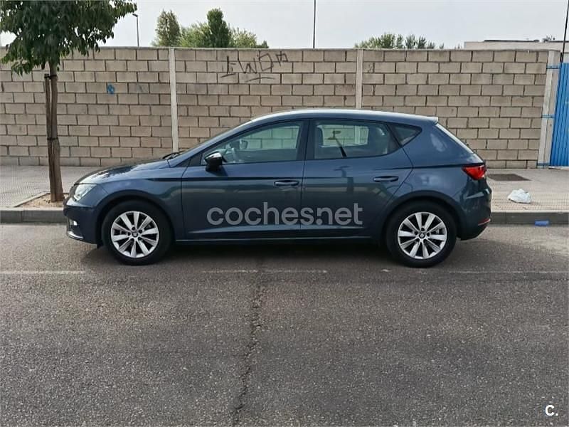 Usado Seat Leon ST Style 115 HP (84 kW) 2019 Cinzento Carrinha