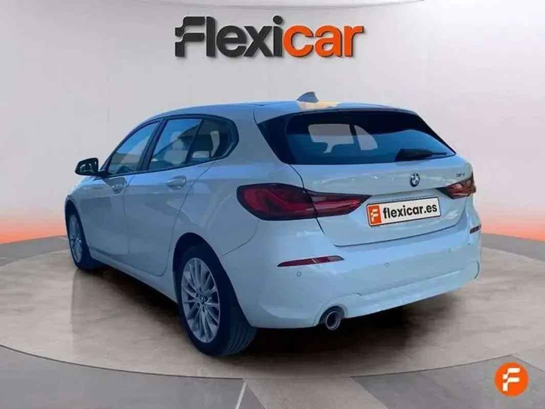 Usado BMW 118 136 CV (100 kW) 2019 Blanco Utilitario