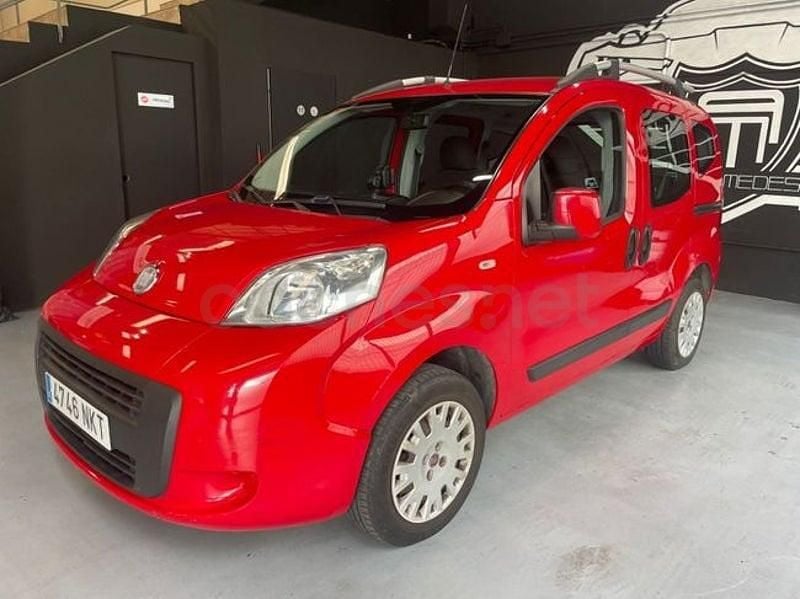 Usado Fiat Qubo Active 77 CV (56 kW) 2012 Rojo Monovolumen
