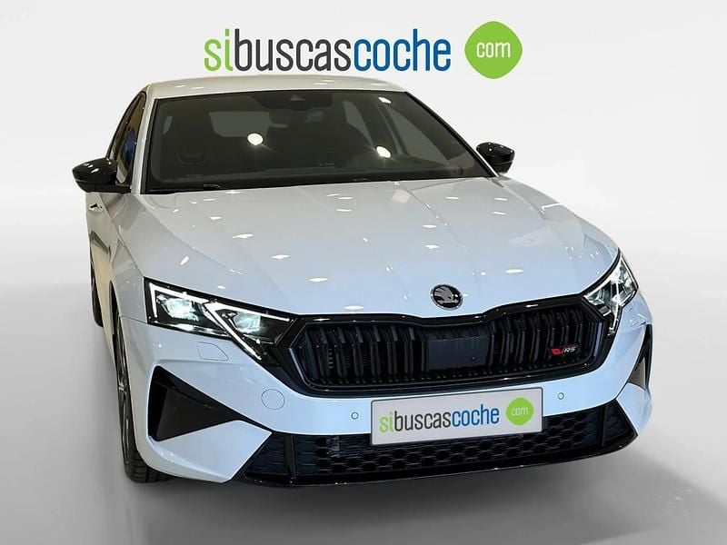 Blanco Nuevo 2025 Skoda Octavia RS | 40.990 € (Precio justo) - Imagen 1/4