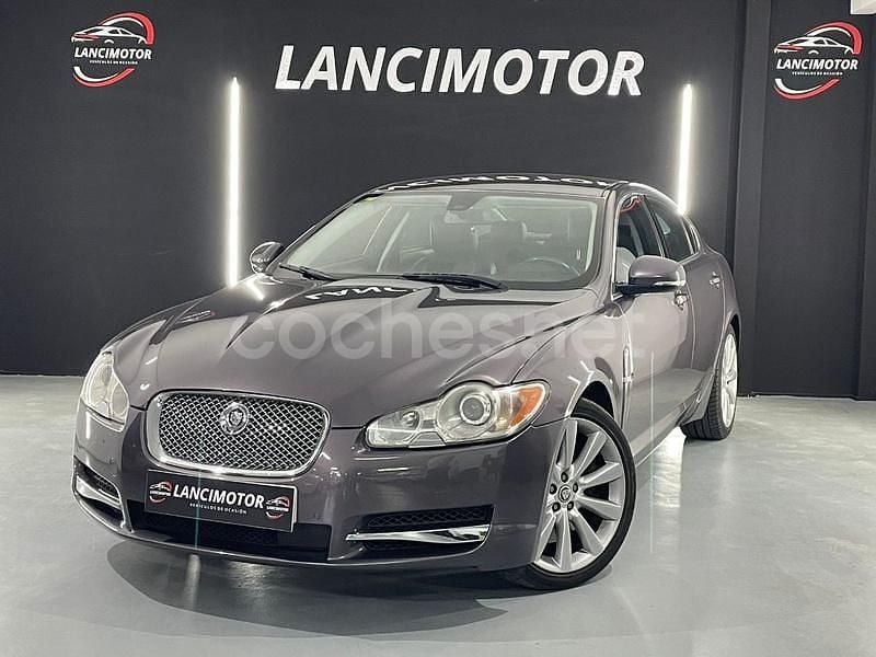 Gris / plata Usado 2010 Jaguar XF Portfolio Berlina | 12.490 € (Caro) - Imagen 1/4
