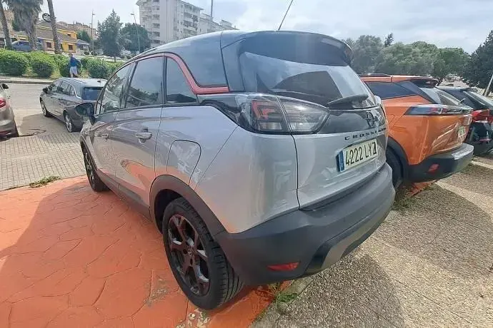 Usado Opel Crossland GS Line 110 CV (80 kW) 2022 SUV