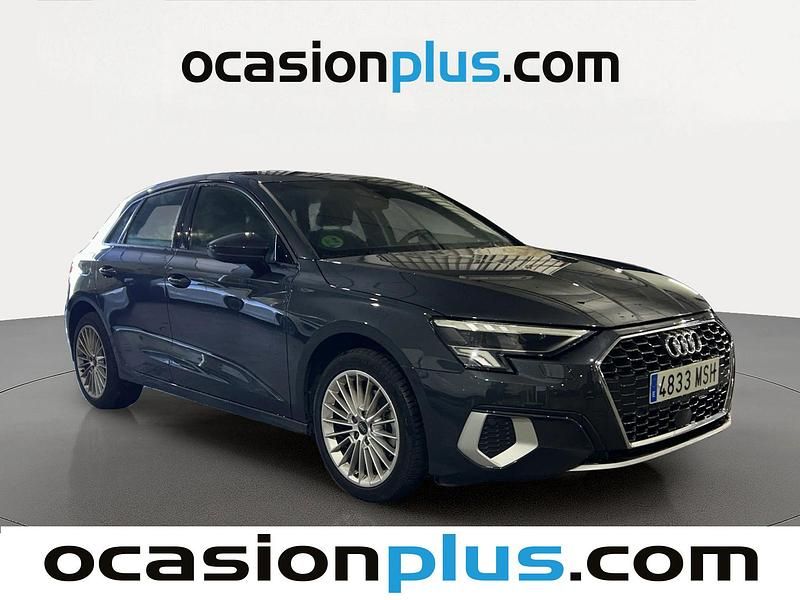 Usado Audi A3 Sportback Advanced 116 CV (85 kW) 2024 Gris Utilitario