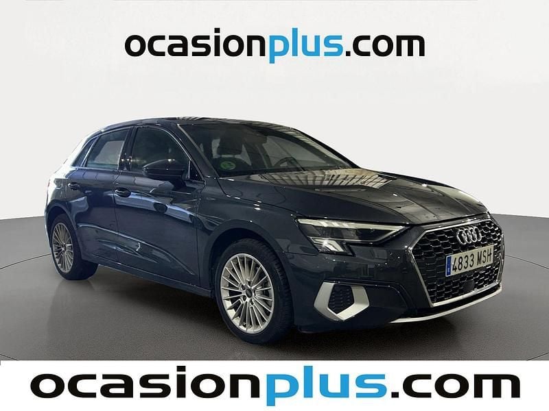 Usado Audi A3 Sportback Advanced Plus 116 CV (85 kW) 2024 Gris Utilitario