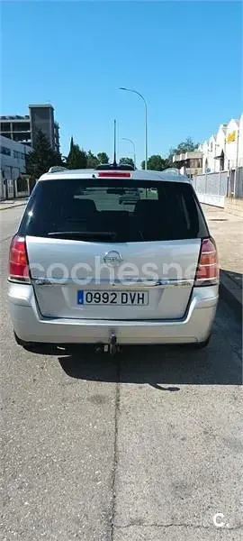 Usado Opel Zafira Cosmo 120 CV (88 kW) 2006 Gris / plata Monovolumen