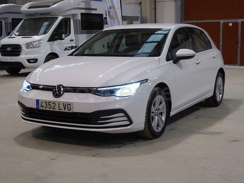 Usado VW Golf VIII 115 CV (84 kW) 2022 Blanco Berlina