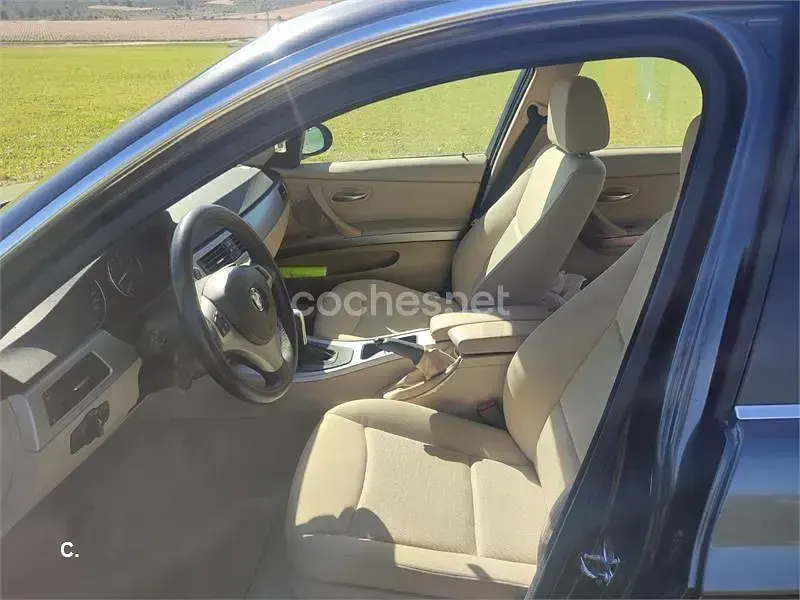 Usado BMW 325 218 CV (160 kW) 2005 Gris / plata Berlina