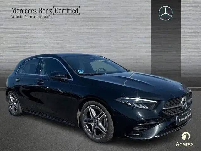 Usado Mercedes A180 136 CV (100 kW) 2026 Negro cosmos