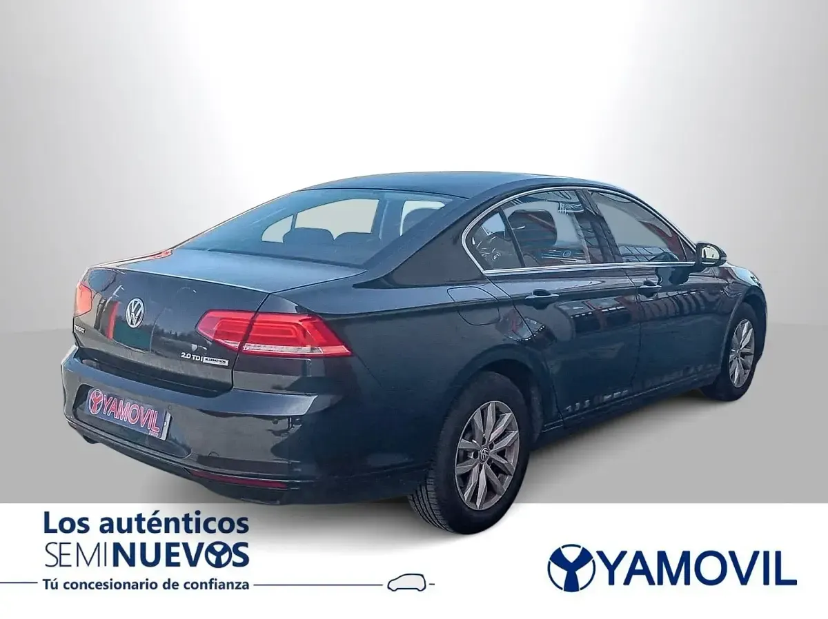 Usado VW Passat Advance 150 CV (110 kW) 2017 Azul Berlina