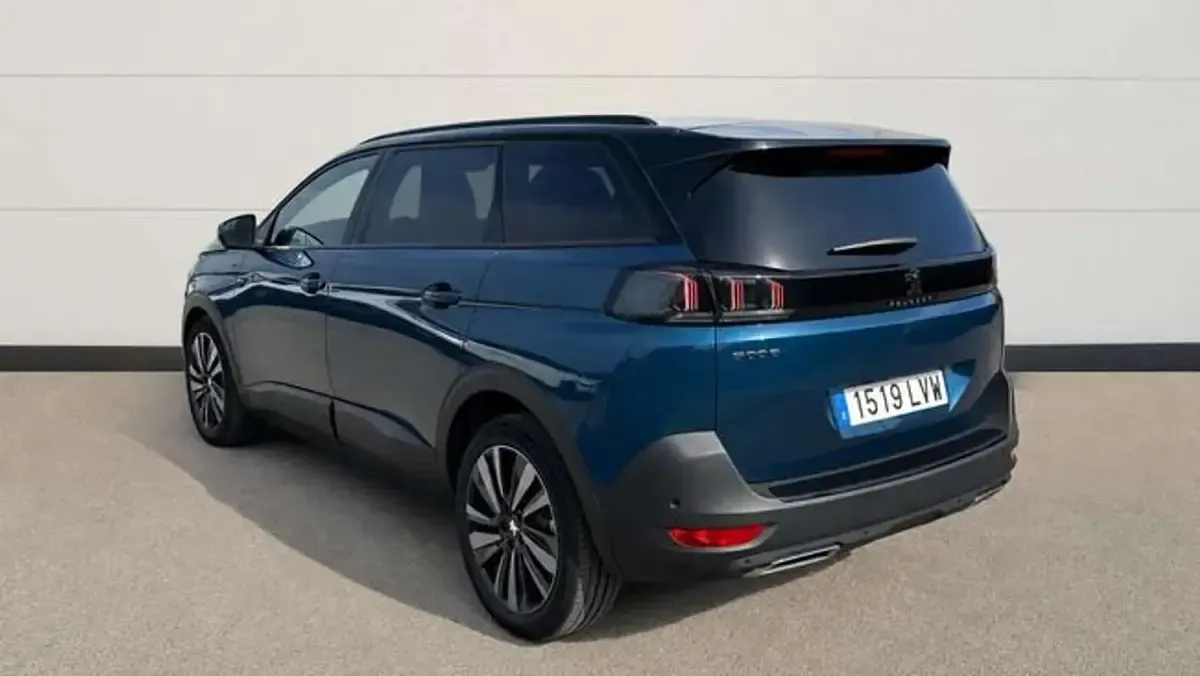 Usado Peugeot 5008 GT 180 CV (132 kW) 2022 Azul SUV