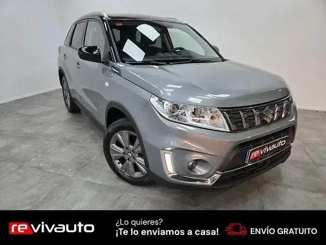 Usado Suzuki Vitara 111 CV (81 kW) 2019 Gris / plata SUV