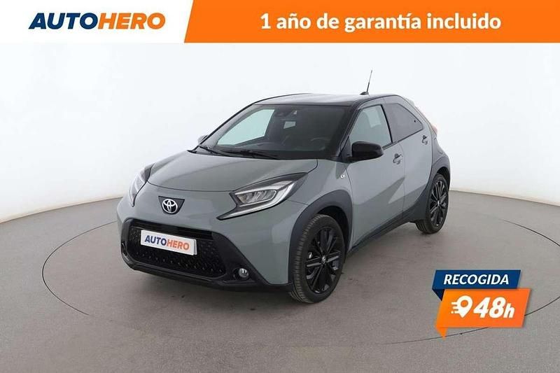 Verde Usado 2025 Toyota Aygo Utilitario | 16.094 € (Precio justo) - Imagen 1/3