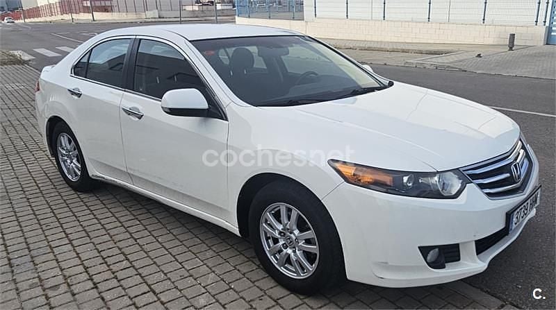 Usado Honda Accord Elegance 150 CV (110 kW) 2011 Blanco Berlina