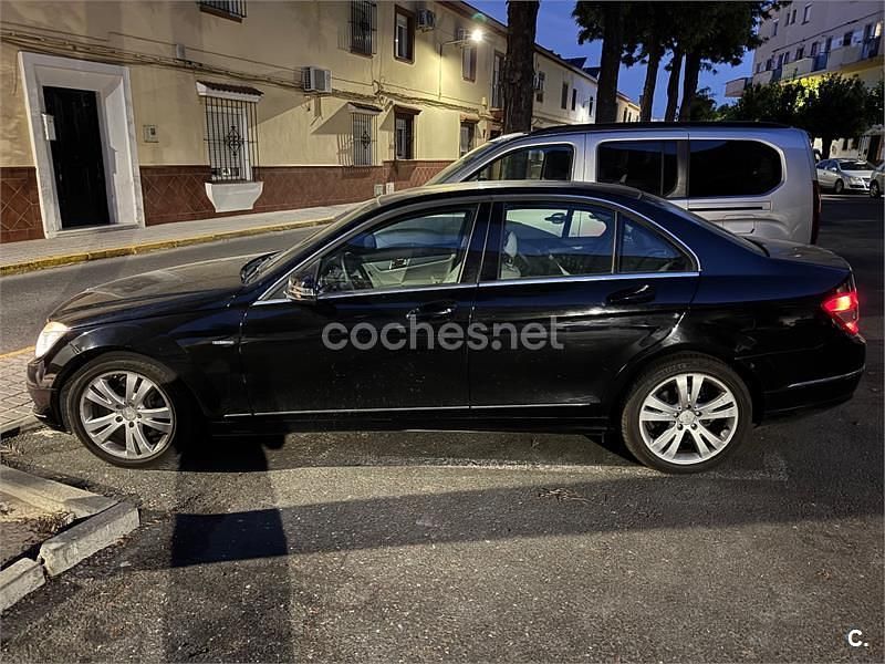 Negro Usado 2010 Mercedes C200 Berlina | 7150 € (Buen precio) - Imagen 1/4