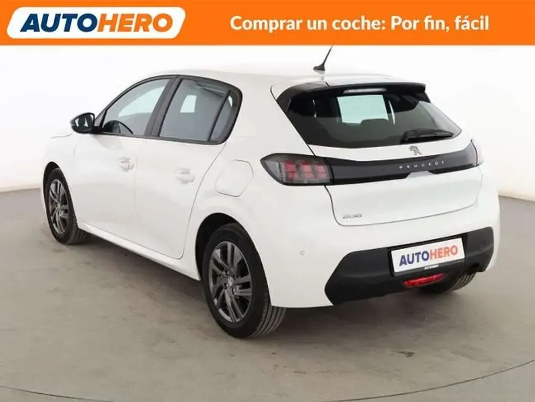 Usado Peugeot 208 Active 102 CV (75 kW) 2022 Blanco Utilitario
