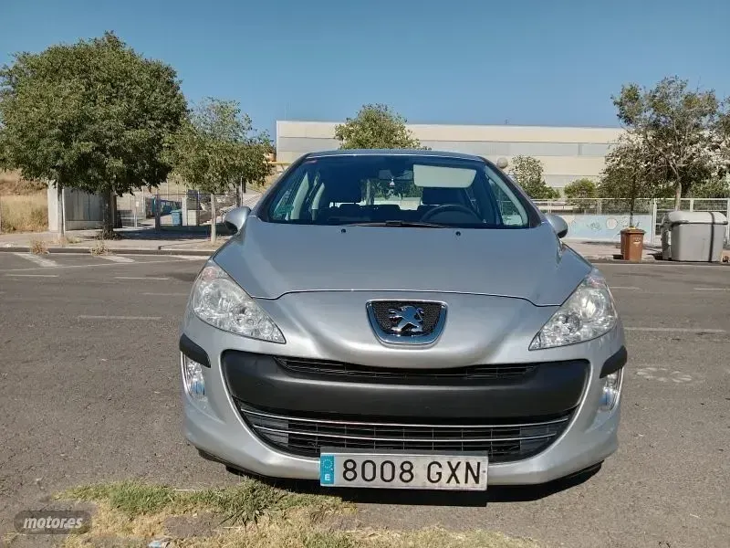 Usado Peugeot 308 Comfort 120 CV (88 kW) 2010 Berlina