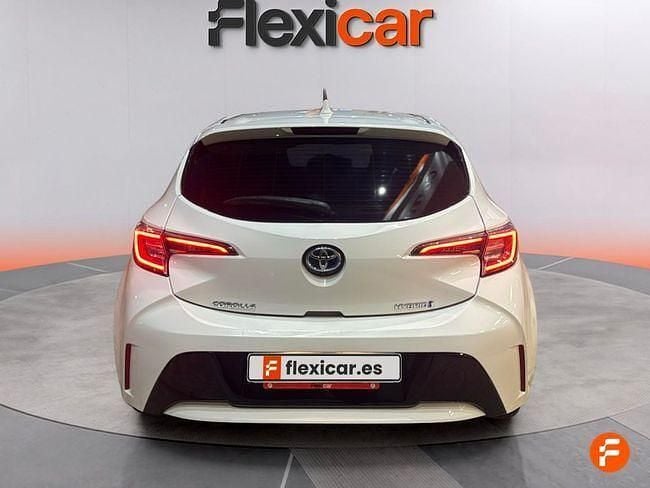 Usado Toyota Corolla Active 122 CV (89 kW) 2021 Blanco