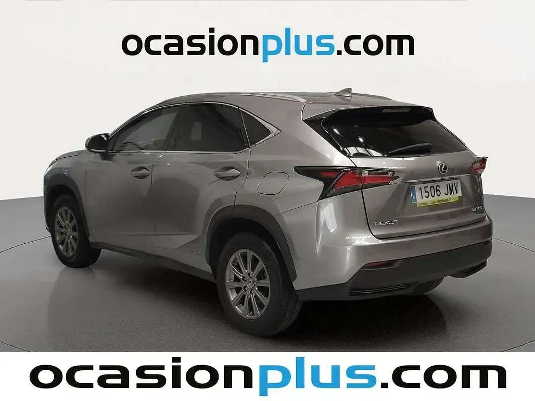 Usado Lexus NX300h 197 CV (144 kW) 2016 Gris SUV