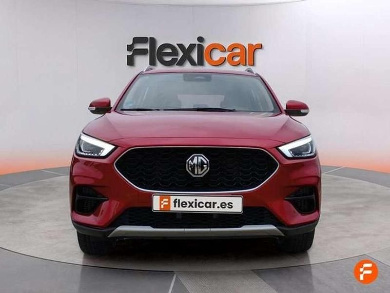 Usado MG ZS Comfort 106 CV (77 kW) 2025 Rojo SUV