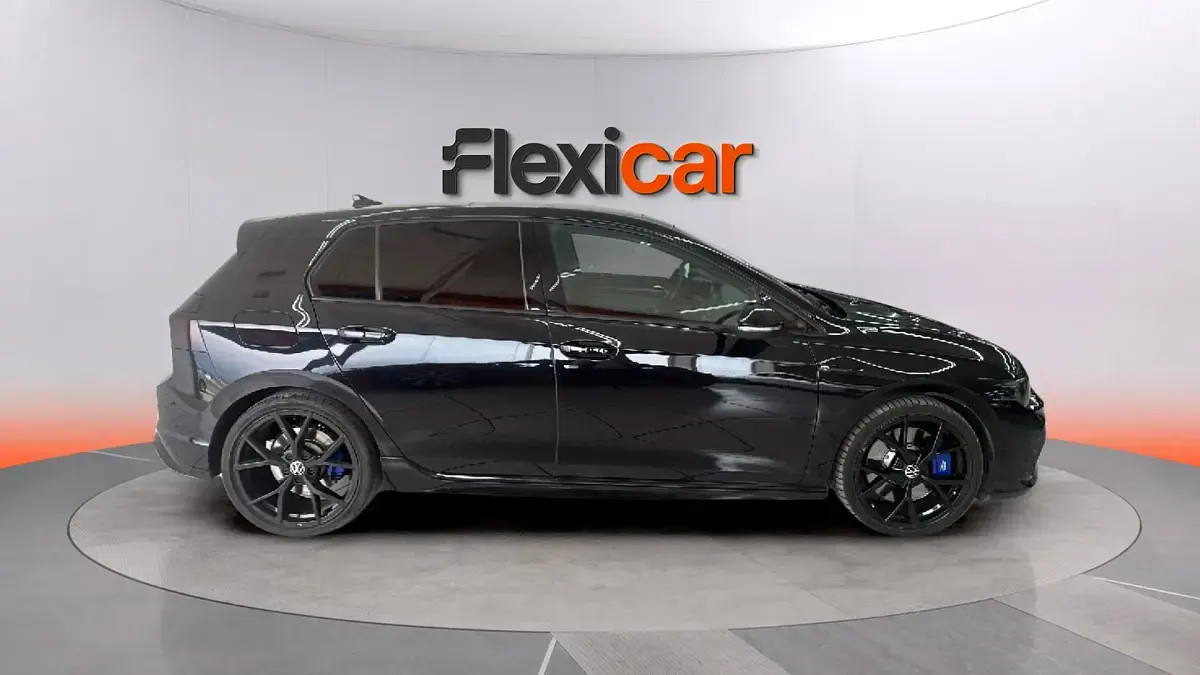 Usado VW Golf VIII R 321 CV (236 kW) 2021 Negro Berlina