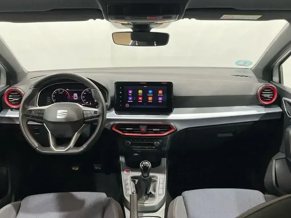 Usado Seat Ibiza FR 115 CV (84 kW) 2024 Blanco Utilitario