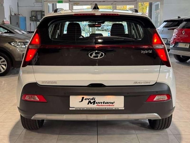 Usado Hyundai Bayon 102 CV (75 kW) 2023 Blanco SUV