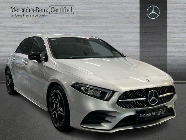 Usado Mercedes A180 136 CV (100 kW) 2020 Plata iridio