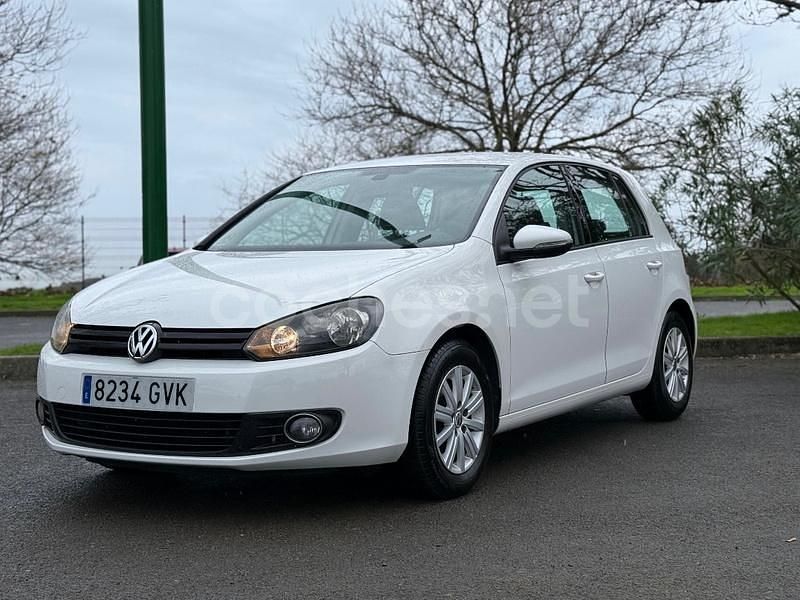 Blanco Usado 2010 VW Golf Berlina | 6900 € (Precio justo) - Imagen 1/4