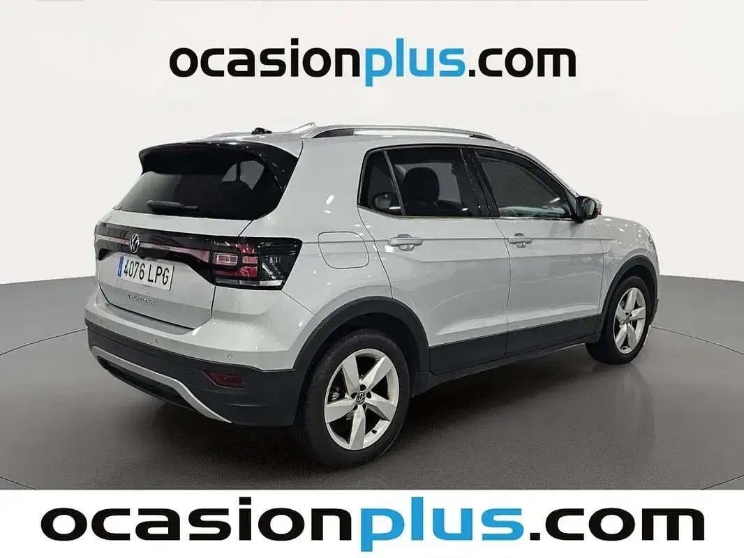 Usado VW T-Cross Sport 110 CV (80 kW) 2021 Gris SUV