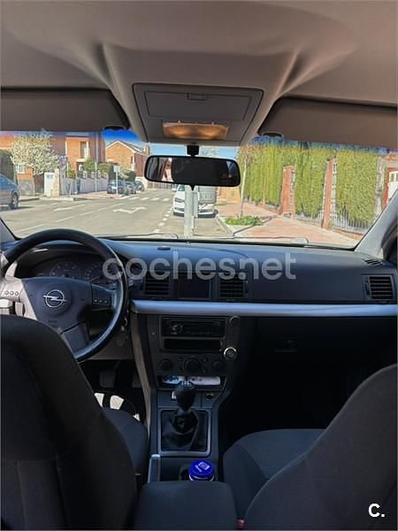 Usado Opel Vectra Elegance 125 CV (91 kW) 2003 Gris / plata Berlina