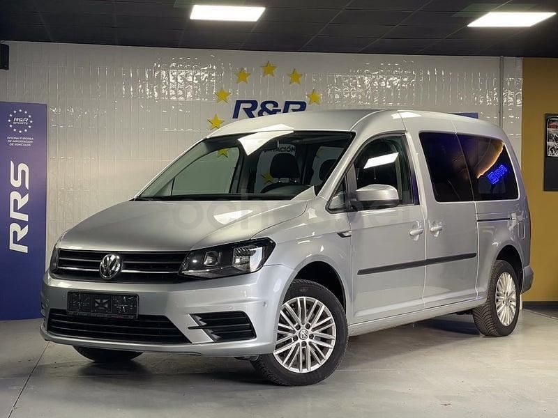 Usado VW Caddy Maxi Trendline 102 CV (75 kW) 2016 Gris / plata Monovolumen