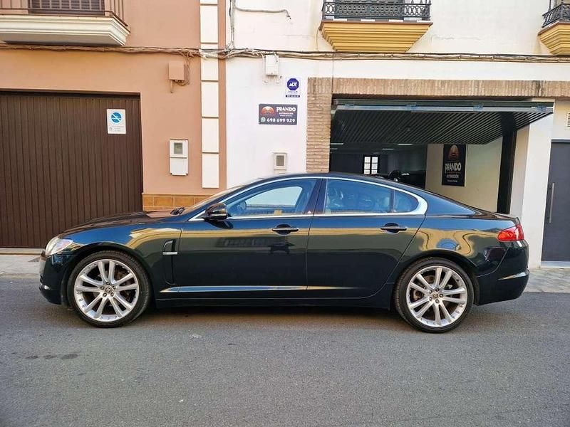 Usado Jaguar XF Premium Luxury 241 CV (177 kW) 2011 Verde Berlina