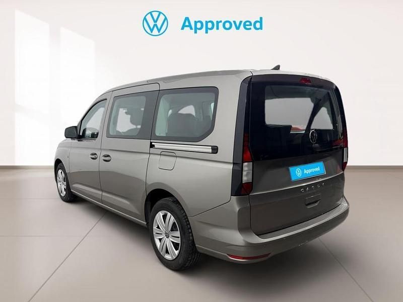 Usado VW Caddy Maxi 102 CV (75 kW) 2025 Beige Monovolumen