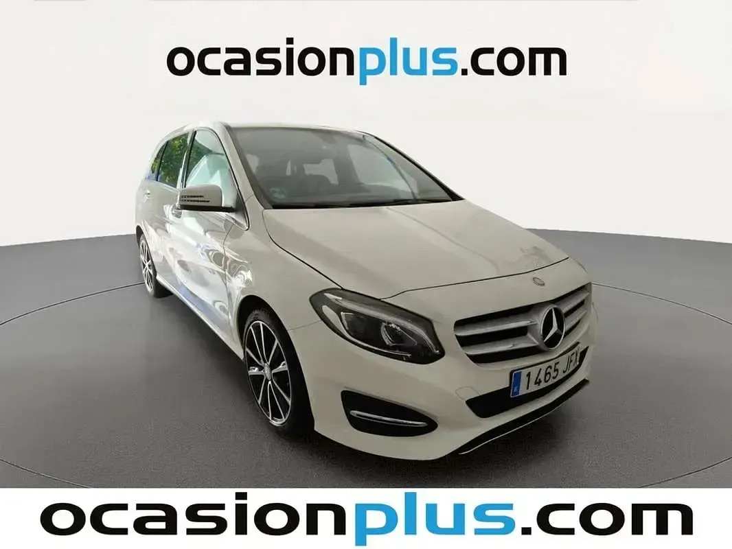 Usado Mercedes B180 109 CV (80 kW) 2015 Blanco Utilitario