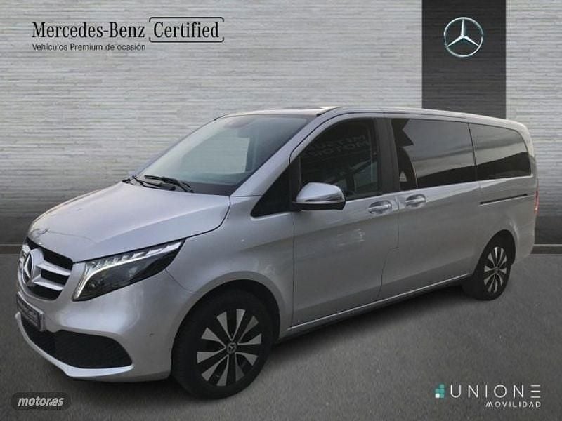 Gris / plateado Usado 2023 Mercedes E250 Familiar | 58.690 € (Caro) - Imagen 1/4