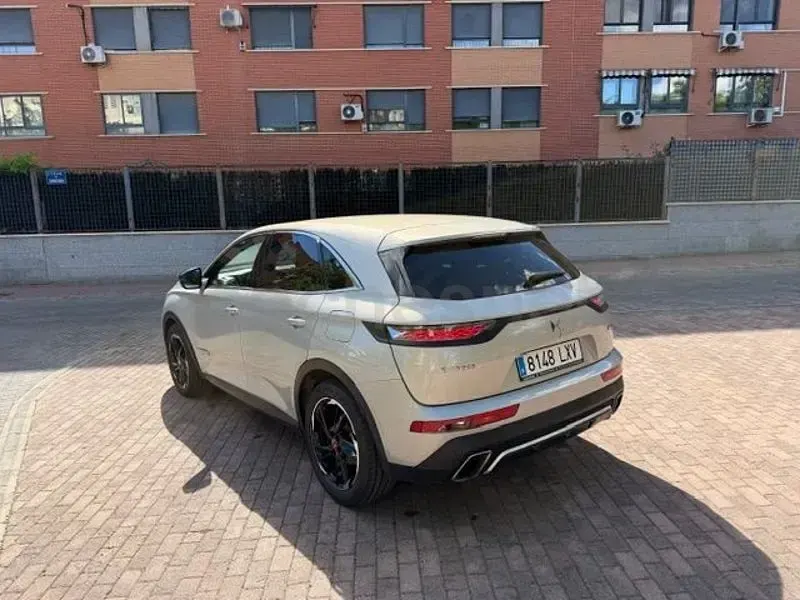Usado DS Automobiles DS7 Crossback Performance 226 CV (166 kW) 2022 Beige SUV