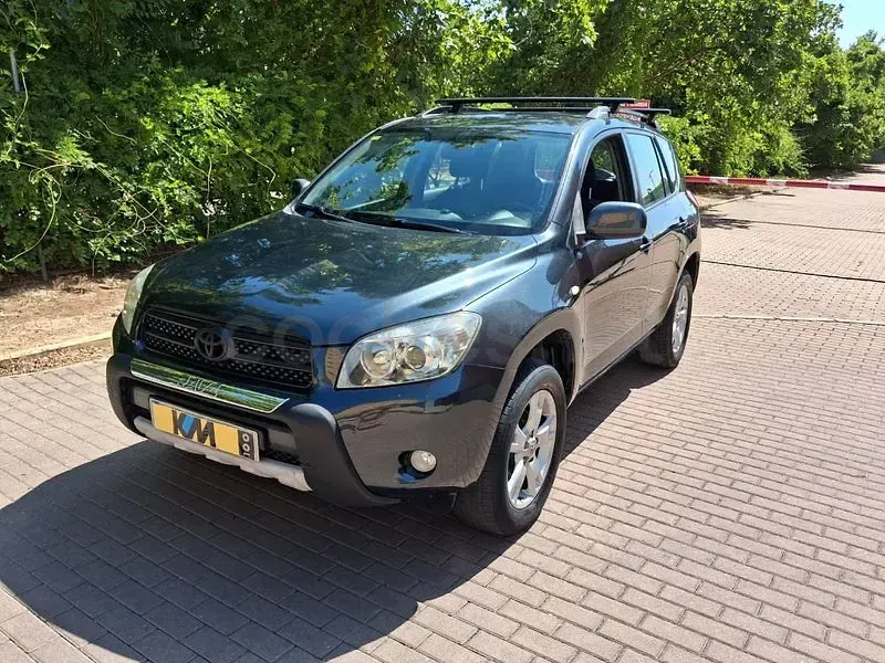 Usado Toyota RAV4 Sol 150 CV (110 kW) 2006 Azul SUV