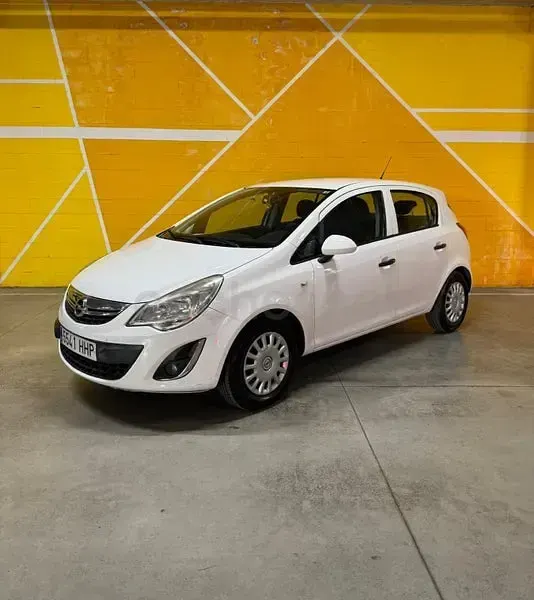 Usado Opel Corsa 95 CV (69 kW) 2011 Blanco Utilitario