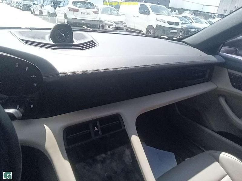 Usado Porsche Taycan 4S 389 kW (530 CV) 2020 Gris Berlina